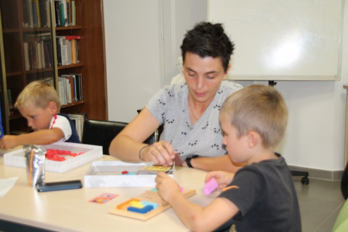 Activité jeux de société à la bibliothèque