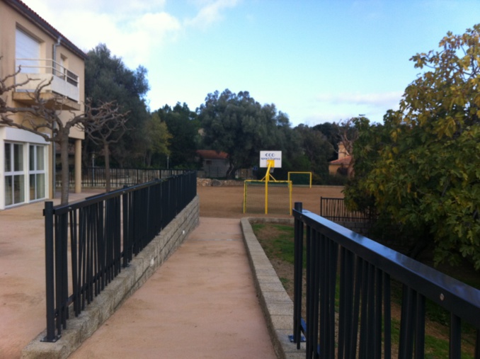 Restructuration de l'école de Serra di Ferro Restructuration de l'école de Serra di Ferro