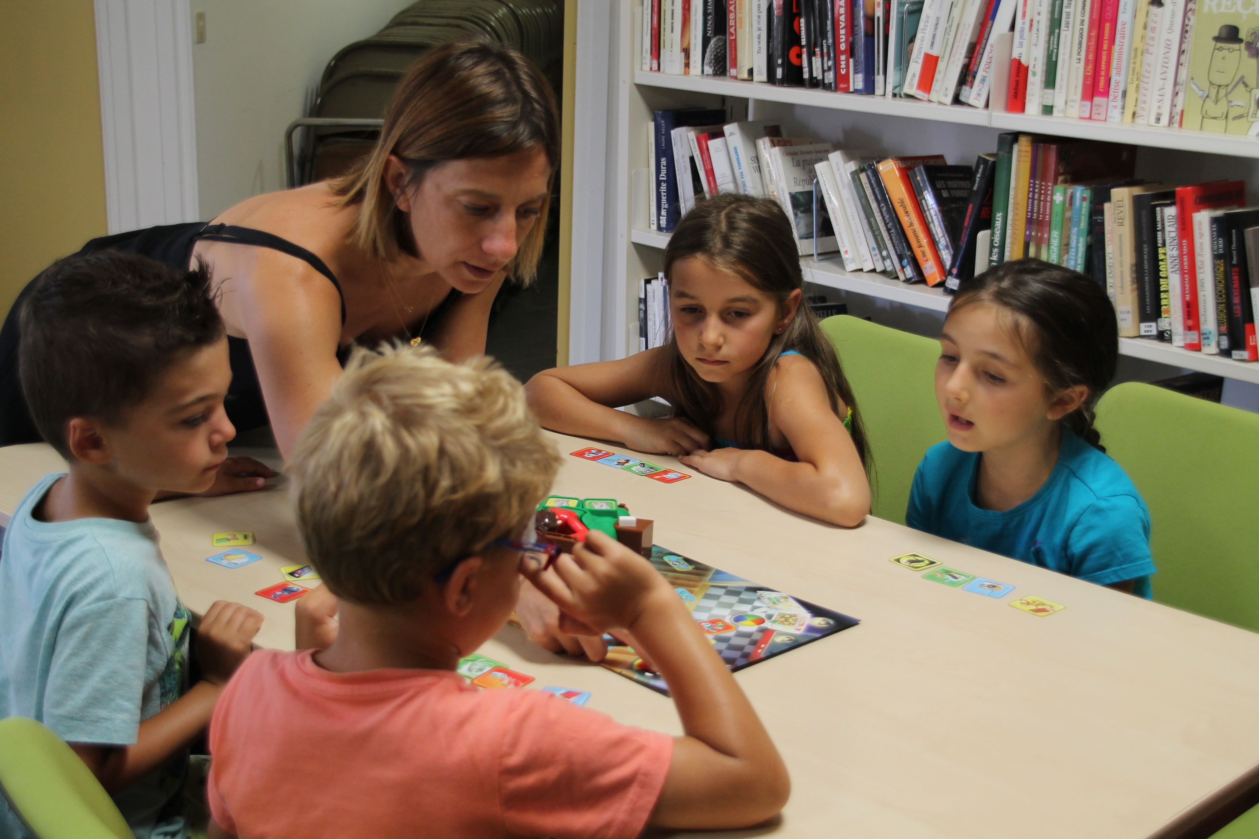 Activité jeux de société à la bibliothèque