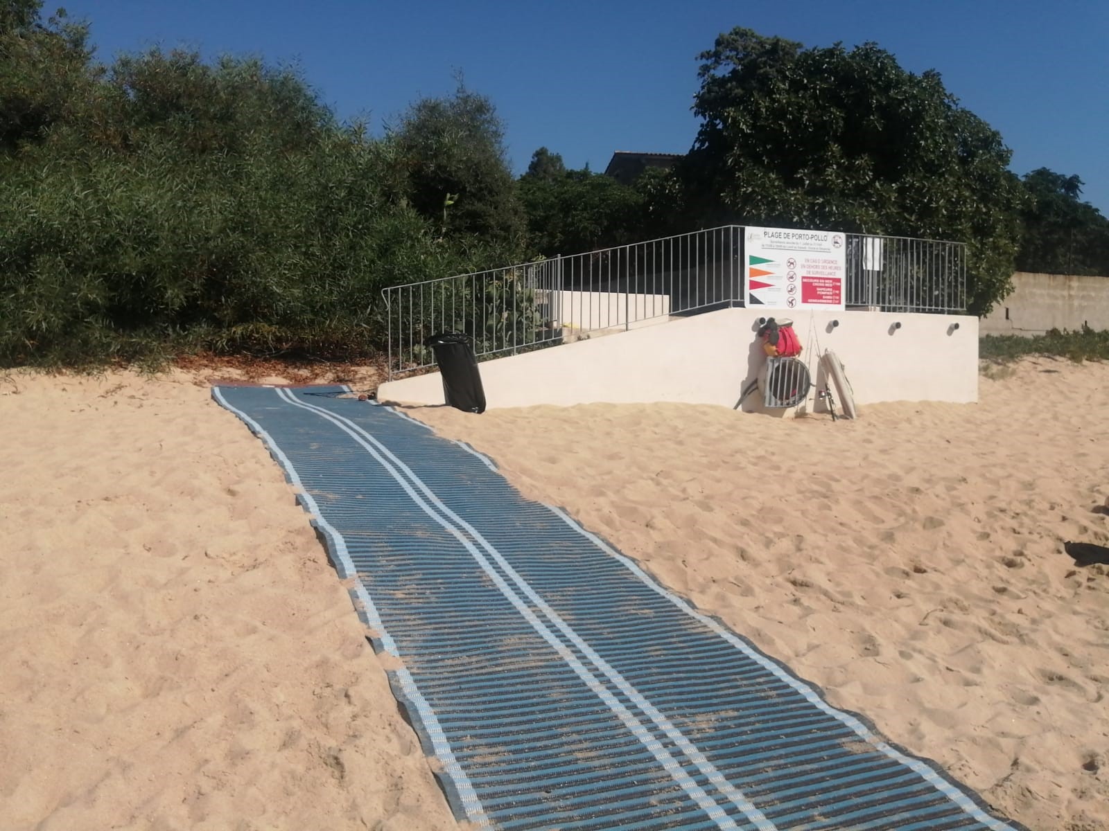 POSTE DE SECOURS DE PORTO-POLLO ET SECURITE DES PLAGES POSTE DE SECOURS DE PORTO-POLLO ET SECURITE DES PLAGES